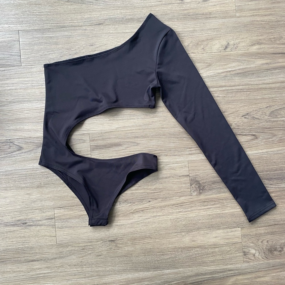 One shoulder long sleeve cut out bodysuit SOLD